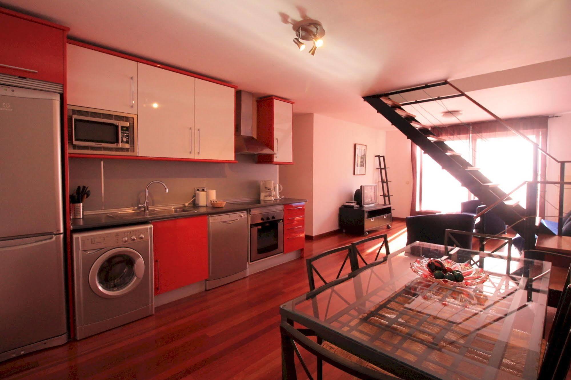 Prado Apartments Мадрид Экстерьер фото